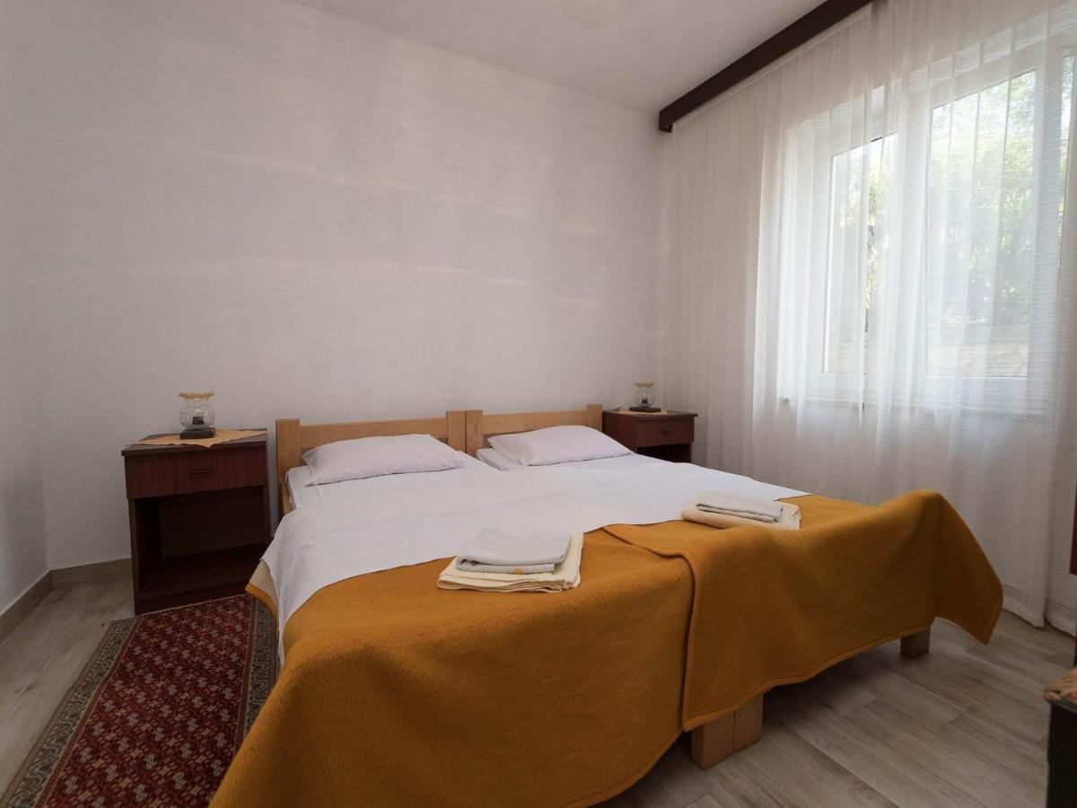 Apartments Biserka Crikvenica Exterior foto